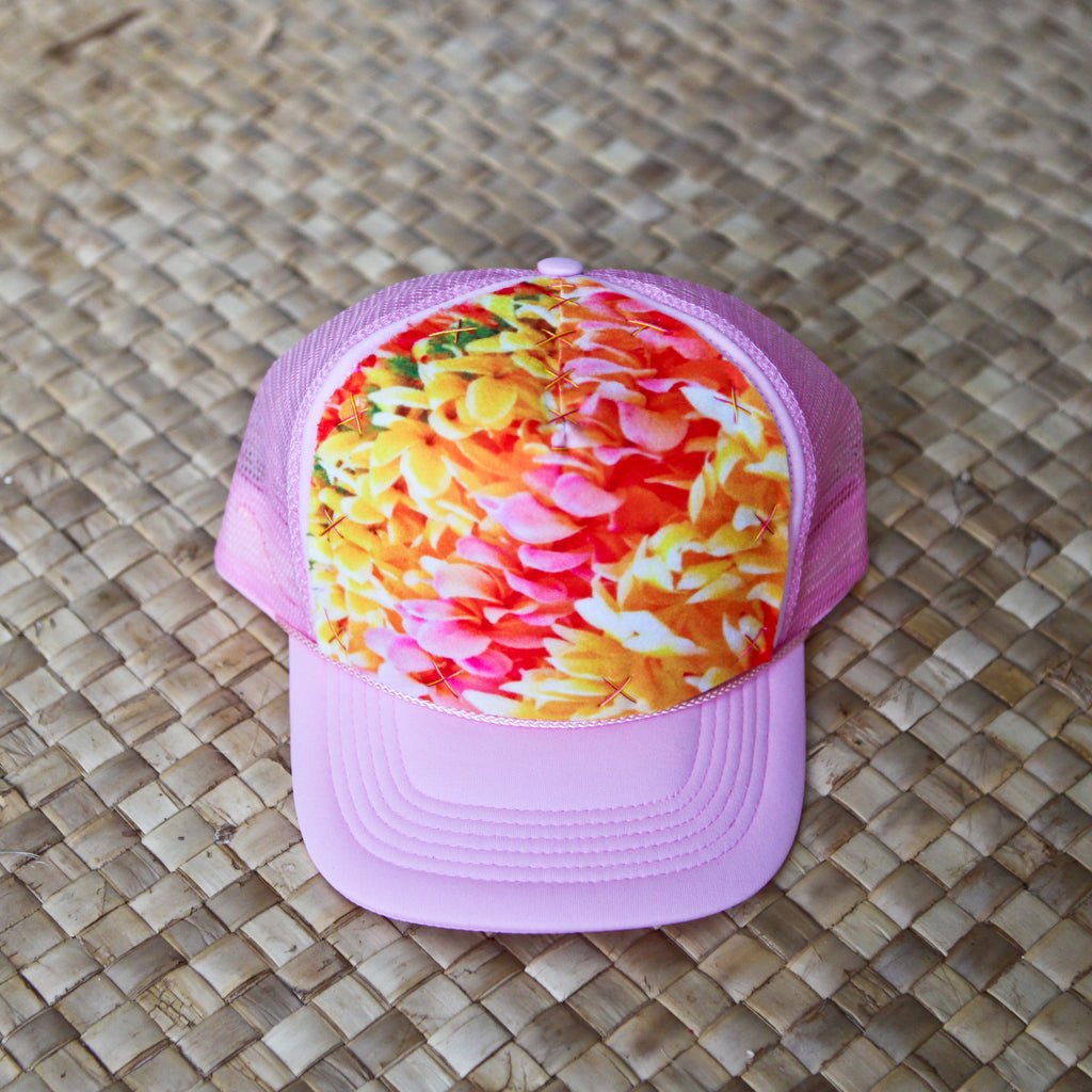 Diagonal Plumeria Leis Hat