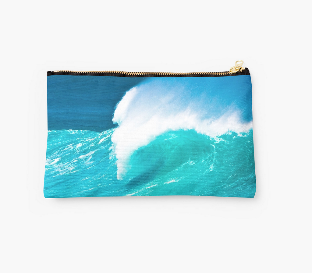 Ho'okipa's Aqua Surf Clutch