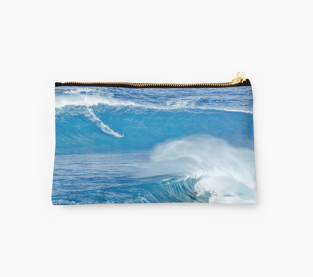 Double Peahi Wave Clutch